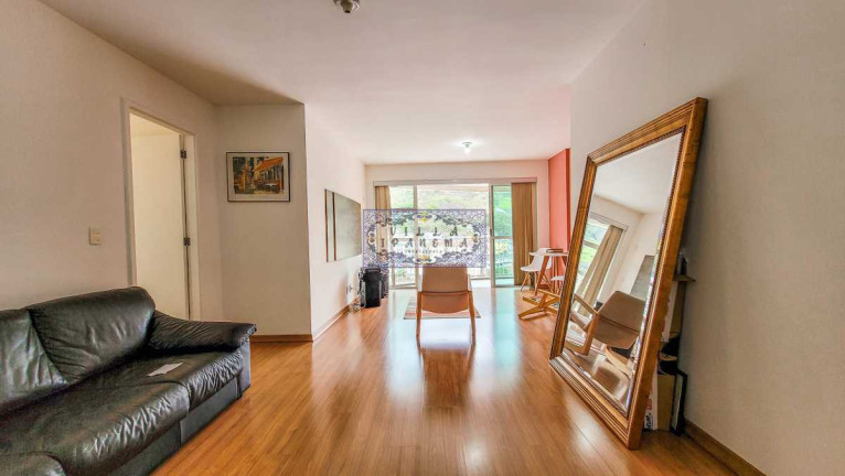 Imagem Apartamento com 4 Quartos à Venda, 98 m² em Tijuca - Rio De Janeiro Imagem Apartamento com 4 Quartos à Venda, 98 m² em Tijuca - Rio De Janeiro