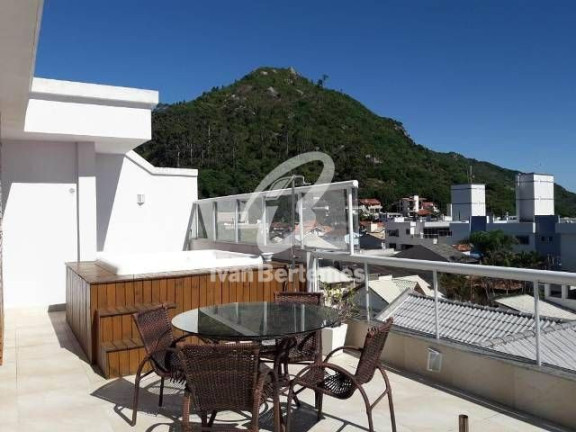 Imagem Cobertura com 3 Quartos para Temporada, em Canto Grande - Bombinhas Imagem Cobertura com 3 Quartos para Temporada, em Canto Grande - Bombinhas