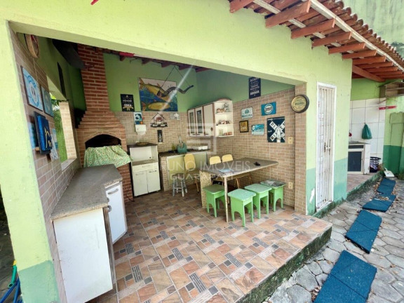 Imagem Casa com 5 Quartos à Venda, 450 m² em Centro - Guarapari Imagem Casa com 5 Quartos à Venda, 450 m² em Centro - Guarapari