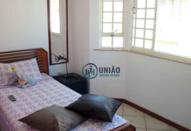 Imagem Casa com 4 Quartos à Venda, 150 m² em Maria Paula - Niterói Imagem Casa com 4 Quartos à Venda, 150 m² em Maria Paula - Niterói
