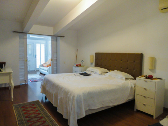 Imagem Casa com 3 Quartos à Venda, em Morumbi - São Paulo Imagem Casa com 3 Quartos à Venda, em Morumbi - São Paulo