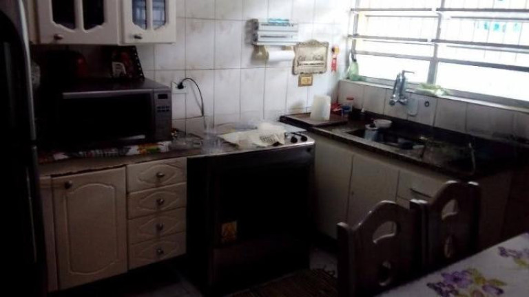Imagem Sobrado com 3 Quartos à Venda, 130 m² em Vila Carmosina - São Paulo
