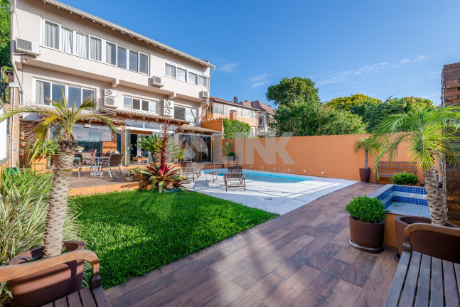 Casa com 4 Quartos à Venda, 450 m² em Vila Assunção - Porto Alegre