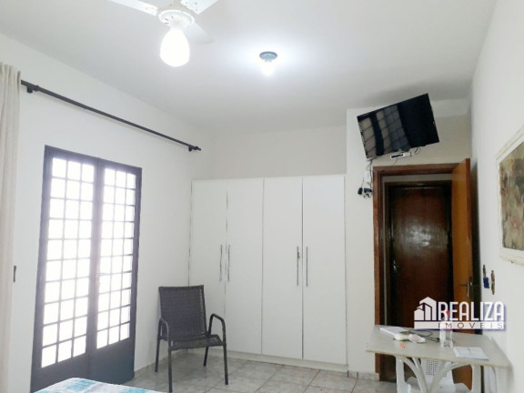 Imagem Casa com 4 Quartos para Alugar, 480 m² em Santa Maria - Uberaba Imagem Casa com 4 Quartos para Alugar, 480 m² em Santa Maria - Uberaba