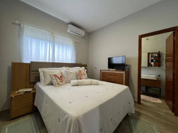 Imagem Casa com 2 Quartos à Venda, 80 m² em Costeira - Balneário Barra Do Sul Imagem Casa com 2 Quartos à Venda, 80 m² em Costeira - Balneário Barra Do Sul