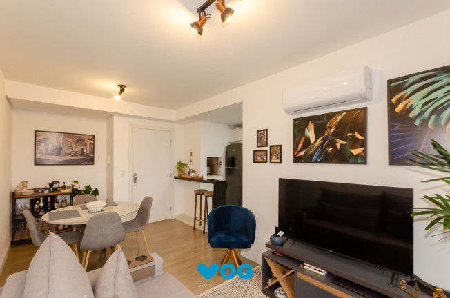 Imagem Imóvel com 3 Quartos à Venda, 65 m² em Petrópolis - Porto Alegre