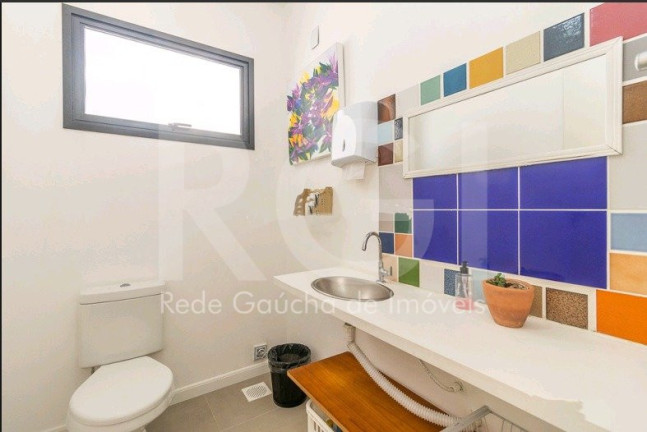 Imagem Casa com 5 Quartos à Venda, 299 m² em Menino Deus - Porto Alegre