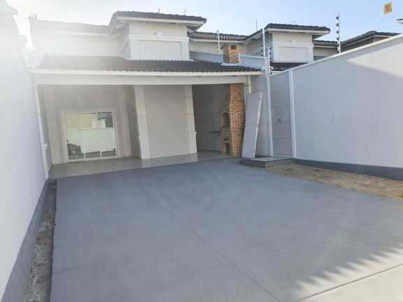 Casa com 3 Quartos à Venda, 175 m² em Edson Queiroz - Fortaleza