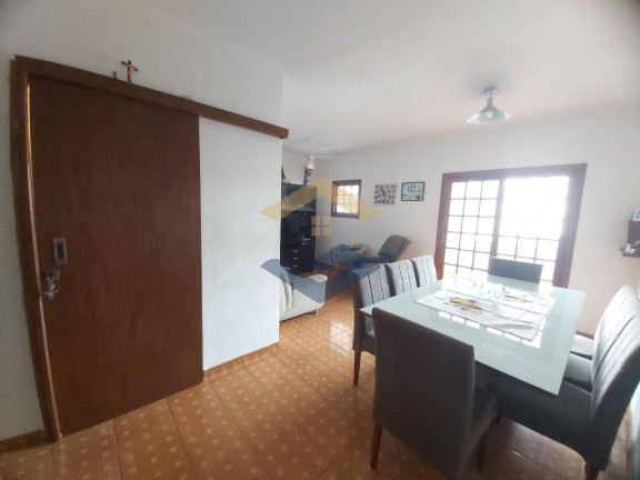 Imagem Casa com 4 Quartos à Venda, 215 m² em Vila Galvão - Jundiaí