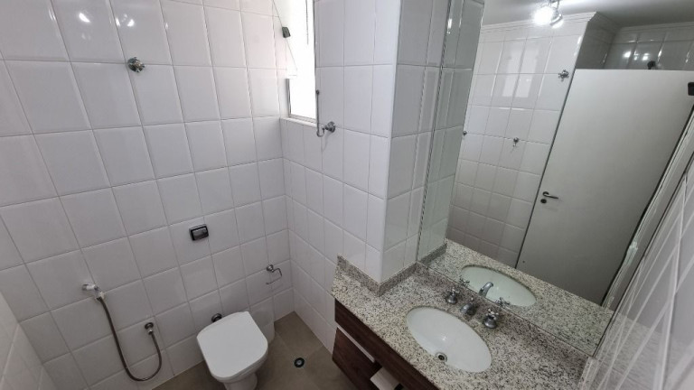 Imagem Apartamento com 3 Quartos à Venda, 140 m² em Pitangueiras - Guarujá Imagem Apartamento com 3 Quartos à Venda, 140 m² em Pitangueiras - Guarujá