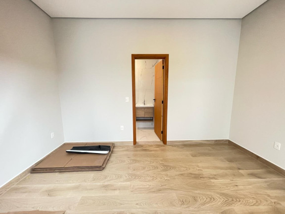 Imagem Casa com 3 Quartos à Venda, 124 m² em Horto Florestal - Sorocaba Imagem Casa com 3 Quartos à Venda, 124 m² em Horto Florestal - Sorocaba
