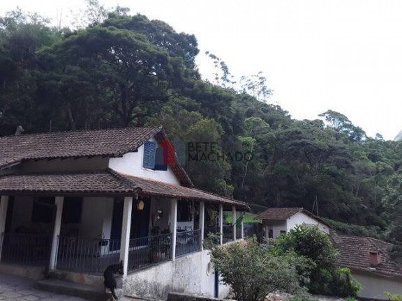 Imagem Casa com 2 Quartos à Venda, 1.000 m² em Colônia Alpina - Teresópolis