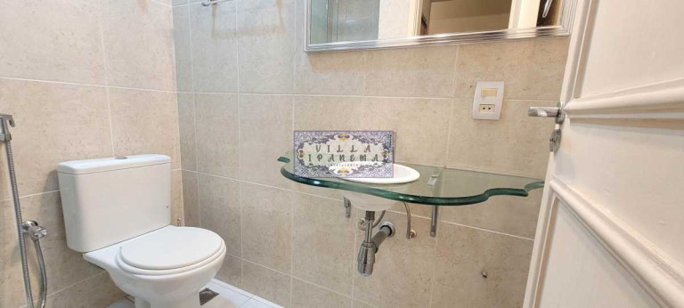 Imagem Apartamento com 3 Quartos à Venda, 120 m² em Copacabana - Rio De Janeiro