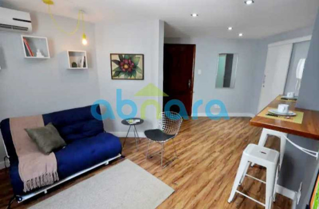 Imagem Apartamento com 1 Quarto à Venda, 43 m² em Ipanema - Rio De Janeiro Imagem Apartamento com 1 Quarto à Venda, 43 m² em Ipanema - Rio De Janeiro