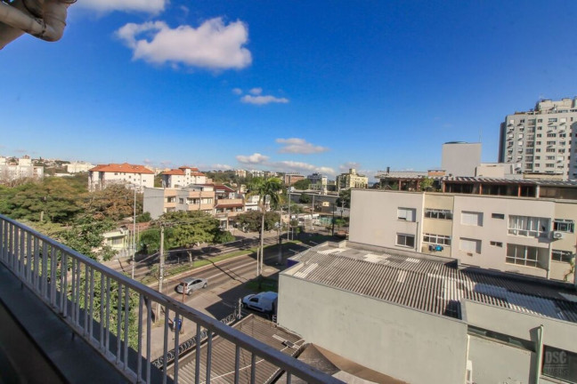 Imagem Imóvel com 2 Quartos à Venda, 79 m² em Cristal - Porto Alegre Imagem Imóvel com 2 Quartos à Venda, 79 m² em Cristal - Porto Alegre