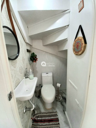 Imagem Casa com 2 Quartos à Venda, 79 m² Imagem Casa com 2 Quartos à Venda, 79 m²