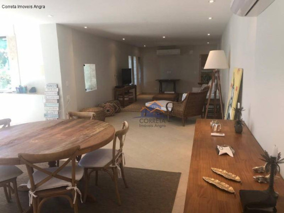 Imagem Casa com 8 Quartos para Temporada, 656 m² em Vila Velha - Angra Dos Reis Imagem Casa com 8 Quartos para Temporada, 656 m² em Vila Velha - Angra Dos Reis