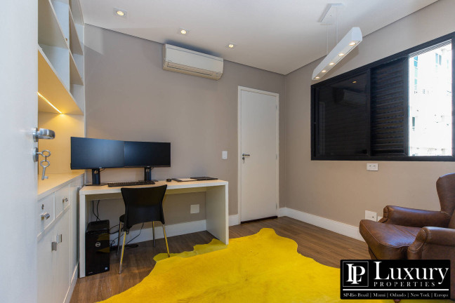 Imagem Apartamento com 3 Quartos à Venda, 112 m² em Moema - São Paulo