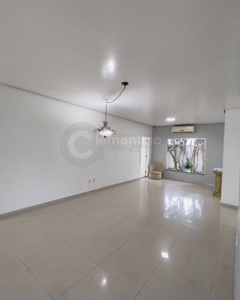 Imagem Casa de Condomínio com 5 Quartos para Alugar, 394 m² em Ponta Negra - Manaus