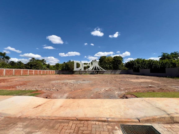 Terreno à Venda, 2.500 m² em Park Way - Brasília