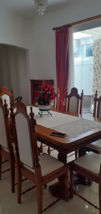 Casa com 3 Quartos à Venda, 250 m² em Osvaldo Rezende - Uberlândia