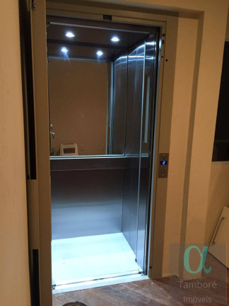 Imagem Casa com 5 Quartos à Venda, 450 m² em Tamboré - Santana De Parnaíba Imagem Casa com 5 Quartos à Venda, 450 m² em Tamboré - Santana De Parnaíba