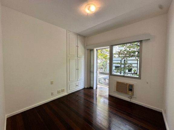 Imagem Imóvel com 3 Quartos à Venda, 116 m² em Ipanema - Rio De Janeiro Imagem Imóvel com 3 Quartos à Venda, 116 m² em Ipanema - Rio De Janeiro