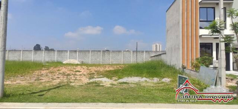 Terreno em Condomínio à Venda, 1 m² em Jardim Califórnia - Jacareí