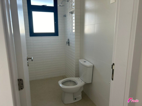 Apartamento com 2 Quartos à Venda, 76 m² em Estreito - Florianópolis