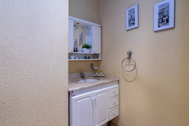 Imagem Casa com 4 Quartos à Venda, em Moema - São Paulo Imagem Casa com 4 Quartos à Venda, em Moema - São Paulo