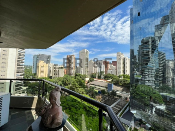 Imagem Apartamento com 4 Quartos à Venda ou Locação, 220 m² em Itaim Bibi - São Paulo Imagem Apartamento com 4 Quartos à Venda ou Locação, 220 m² em Itaim Bibi - São Paulo
