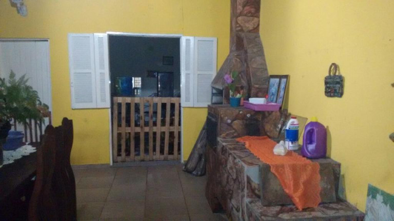 Imagem Casa com 3 Quartos à Venda, 240 m² em Tinga - Caraguatatuba Imagem Casa com 3 Quartos à Venda, 240 m² em Tinga - Caraguatatuba