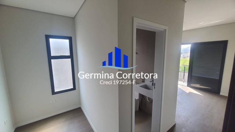 Imagem Casa com 3 Quartos à Venda, 115 m² em Villas Do Jaguari - Santana De Parnaíba Imagem Casa com 3 Quartos à Venda, 115 m² em Villas Do Jaguari - Santana De Parnaíba