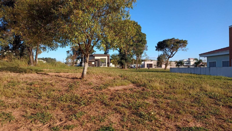 Imagem Terreno à Venda, 450 m² em Ninho Verde Ii - Pardinho Imagem Terreno à Venda, 450 m² em Ninho Verde Ii - Pardinho