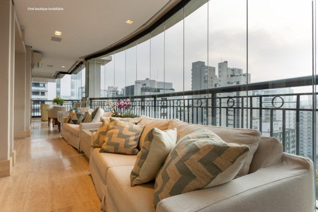Imagem Apartamento com 4 Quartos à Venda,  em Vila Uberabinha - São Paulo