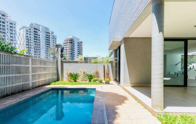 Imagem Casa com 3 Quartos à Venda, 352 m² em Indianópolis - São Paulo Imagem Casa com 3 Quartos à Venda, 352 m² em Indianópolis - São Paulo