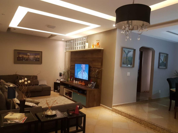 Casa com 3 Quartos à Venda, 388 m² em Pechincha - Rio De Janeiro