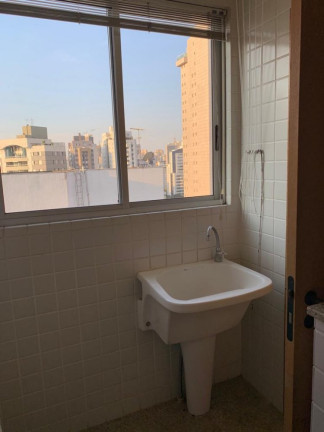 Imagem Apartamento com 2 Quartos à Venda, 70 m² em Lourdes - Belo Horizonte