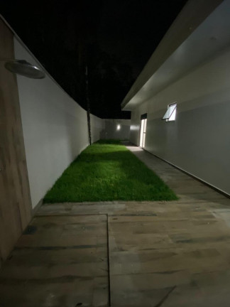 Imagem Imóvel com 3 Quartos à Venda, 300 m² em Ponta Negra - Manaus Imagem Imóvel com 3 Quartos à Venda, 300 m² em Ponta Negra - Manaus