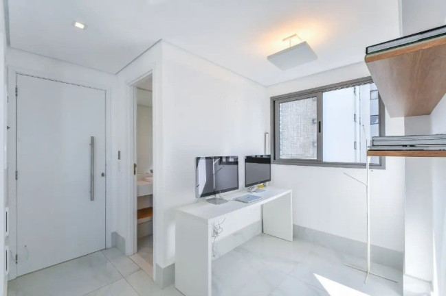 Imagem Cobertura com 2 Quartos à Venda, 144 m² em Vila Nova Conceição - São Paulo