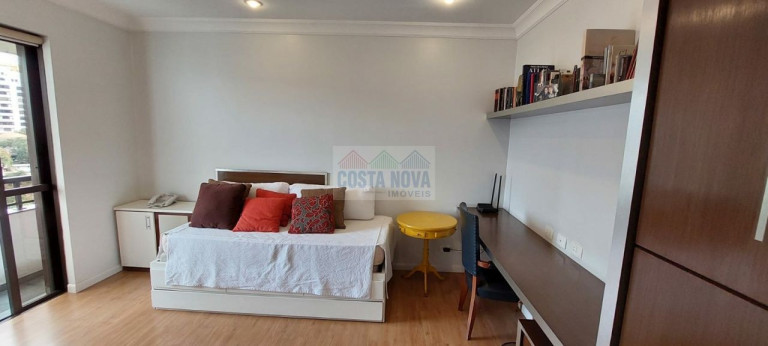 Imagem Apartamento com 4 Quartos à Venda, 390 m² Imagem Apartamento com 4 Quartos à Venda, 390 m²