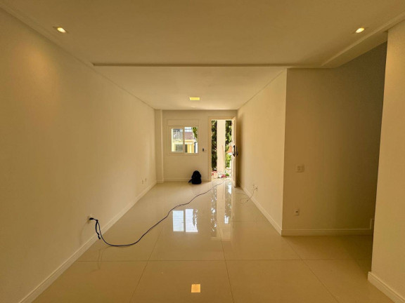 Imagem Casa com 3 Quartos para Alugar, 190 m² em Praia Dos Amores - Balneário Camboriú