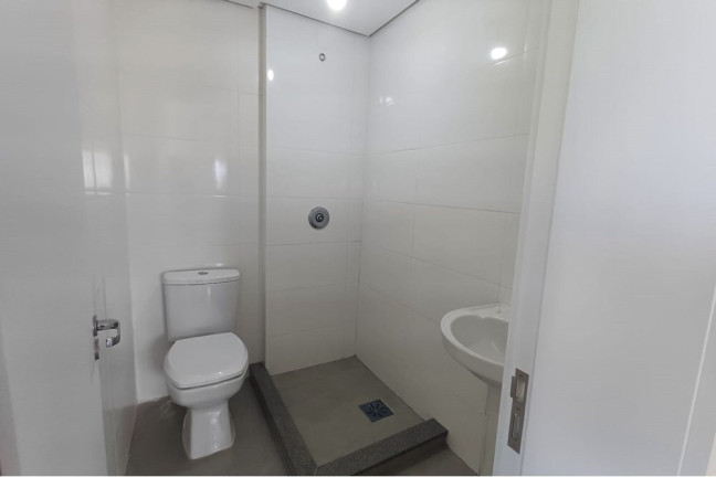 Imagem Imóvel com 2 Quartos à Venda, 64 m² em Vila Ipiranga - Porto Alegre Imagem Imóvel com 2 Quartos à Venda, 64 m² em Vila Ipiranga - Porto Alegre