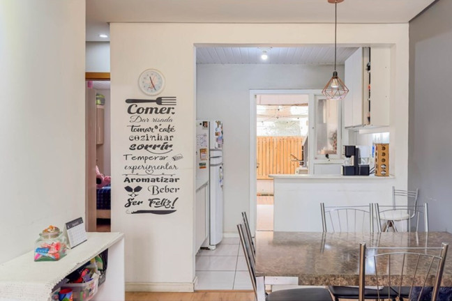 Imagem Casa com 2 Quartos à Venda, 55 m² em Restinga - Porto Alegre Imagem Casa com 2 Quartos à Venda, 55 m² em Restinga - Porto Alegre