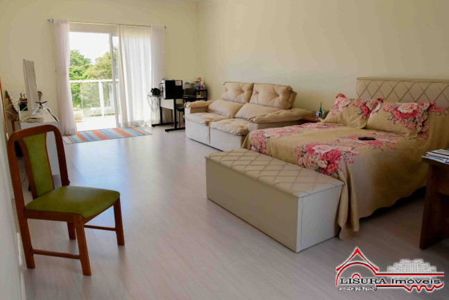 Imagem Casa de Condomínio com 3 Quartos à Venda, 400 m² em Jardim Califórnia - Jacareí