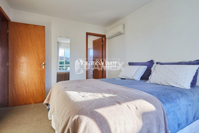 Imagem Casa com 3 Quartos à Venda, 170 m² em Lindóia - Curitiba Imagem Casa com 3 Quartos à Venda, 170 m² em Lindóia - Curitiba