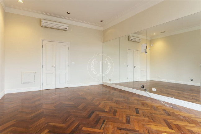 Imagem Casa com 4 Quartos à Venda, 388 m² em Jardim Panorama - São Paulo Imagem Casa com 4 Quartos à Venda, 388 m² em Jardim Panorama - São Paulo