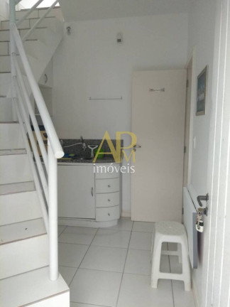Imagem Casa com 2 Quartos à Venda, 276 m² em Agronômica - Florianópolis Imagem Casa com 2 Quartos à Venda, 276 m² em Agronômica - Florianópolis