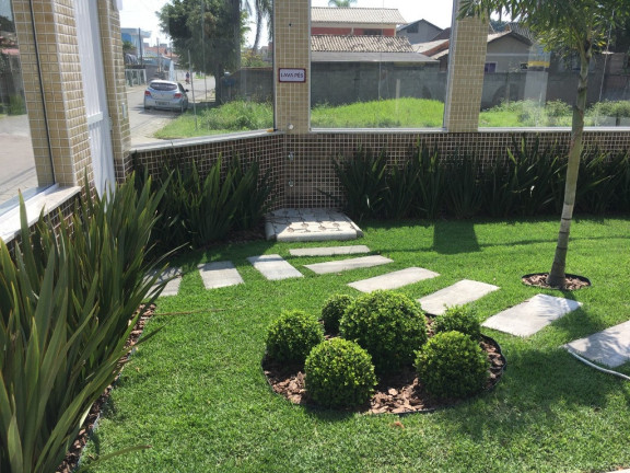 Imagem Imóvel com 2 Quartos à Venda, em Bombinhas - Bombinhas Imagem Imóvel com 2 Quartos à Venda, em Bombinhas - Bombinhas