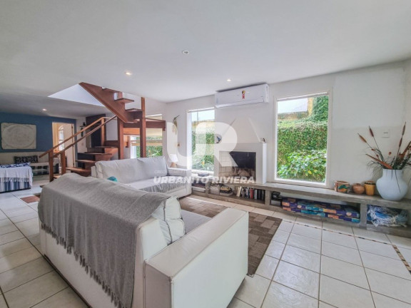 Imagem Casa com 6 Quartos à Venda, 354 m² em Riviera | Módulo 05 - Bertioga Imagem Casa com 6 Quartos à Venda, 354 m² em Riviera | Módulo 05 - Bertioga